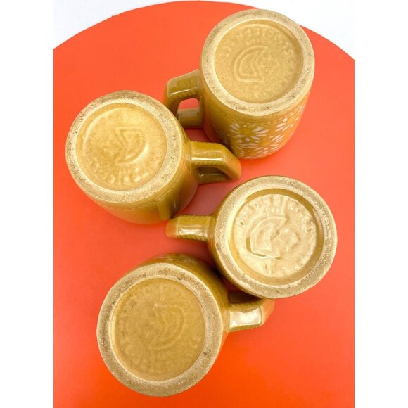 Vintage 70s coffee mugs, St Josaphat Pottery, yellow white daisies, oversized - Picture 9 of 10